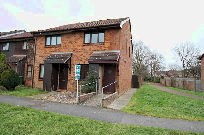 2 Bedroom Terraced House To Rent In Pimpernel Close, Locks Heath, Southampton, SO31