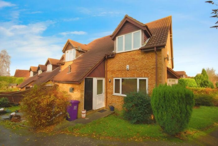 1 Bedroom Cluster House To Rent In Woodstock, Knebworth, SG3