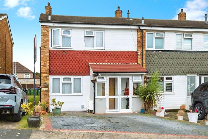 4 Bedroom End Of Terrace House For Sale In Dorothy Evans Close, Bexleyheath, Kent, DA7