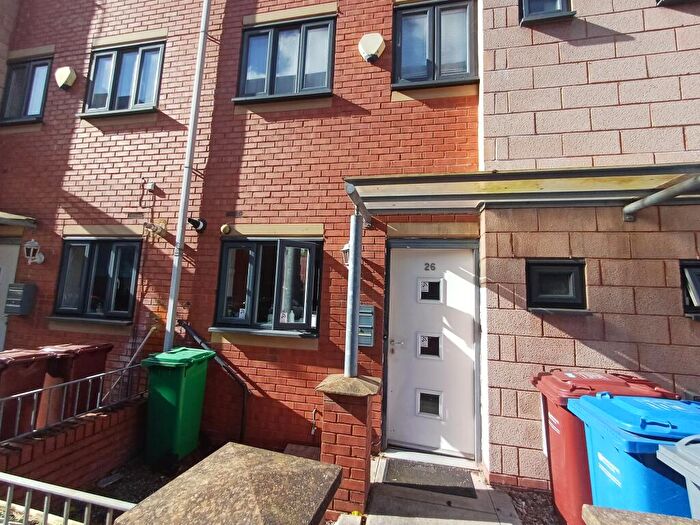4 Bedroom Terraced House To Rent In Leaf Street, Hulme, M15