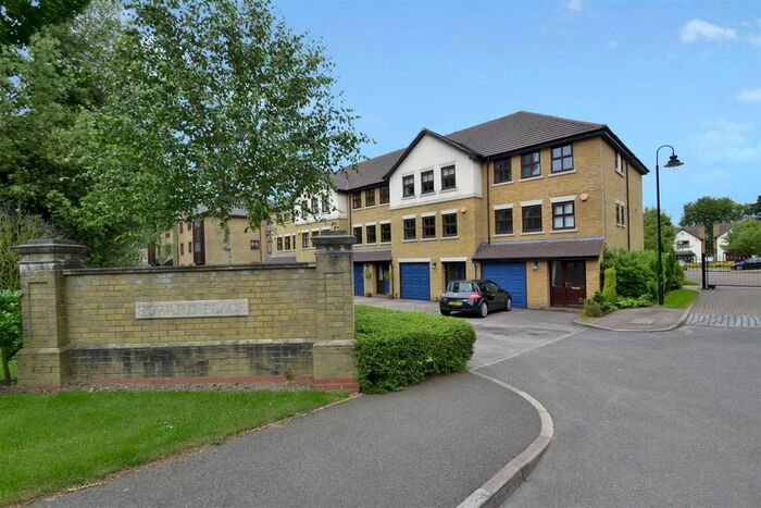 4 Bedroom Town House To Rent In Howard Place, Reigate Hill, Reigate, RH2