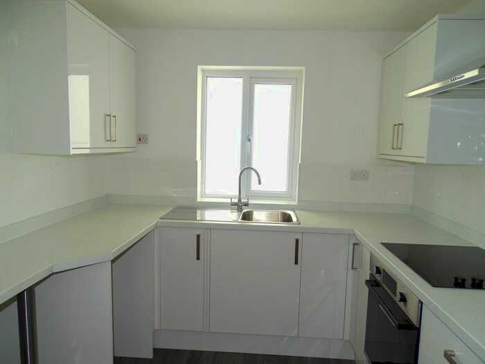 1 Bedroom Flat To Rent In Thomas Street, Caergybi, Ynys Mon, LL65
