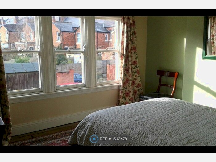 3 Bedroom Semi-Detached House To Rent In Birmingham, Birmingham, B30