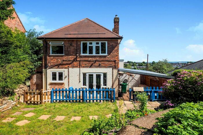4 Bedroom Detached House To Rent In Kelvin Road, Nottingham, NG3