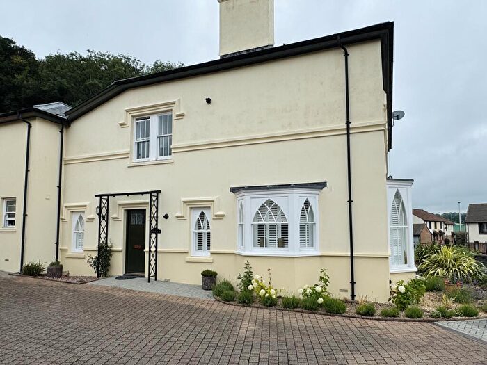 2 Bedroom Flat To Rent In Plas Ystrad, Johnstown, SA31