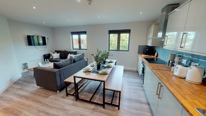 6 Bedroom Flat To Rent In Flat, Hyson House, Terrace Street, Forest Fields, Nottingham, NG7