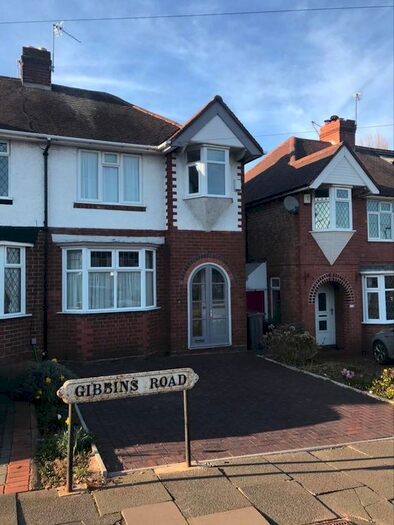 3 Bedroom Semi-Detached House To Rent In Gibbins Road, Selly Oak, Birmingham B29