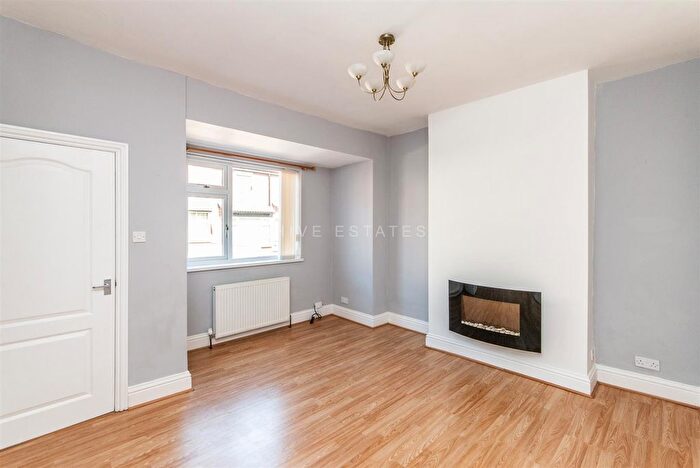 2 Bedroom Terraced House To Rent In Fowler Gardens, Dunston, Gateshead, NE11