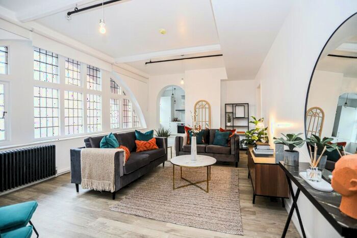 2 Bedroom Apartment To Rent In Gilders Yard Birmingham, B18