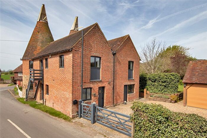 4 Bedroom Detached House For Sale In Heaverham Road, Kemsing, Sevenoaks, Kent, TN15