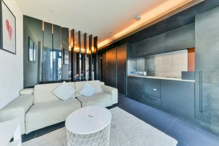 Studio To Rent In East Tower, Pan Peninsula, Canary Wharf, E14