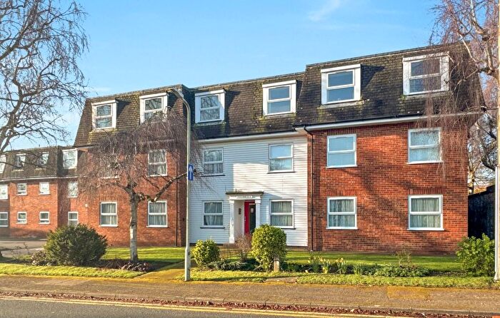 2 Bedroom Flat For Sale In Wall Road, Ashford, TN24