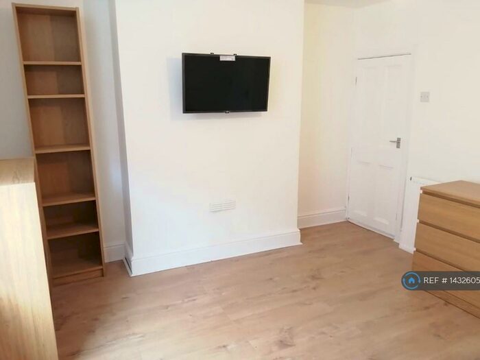 2 Bedroom Flat To Rent In Walmer Street, Lincoln, LN2