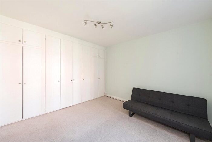 Apartment For Sale In Holmefield Court, Belsize Grove, London, NW3