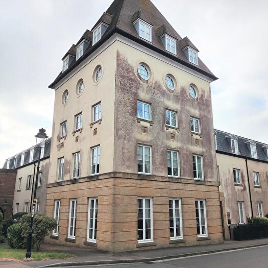 2 Bedroom Apartment To Rent In Dorchester, DT1