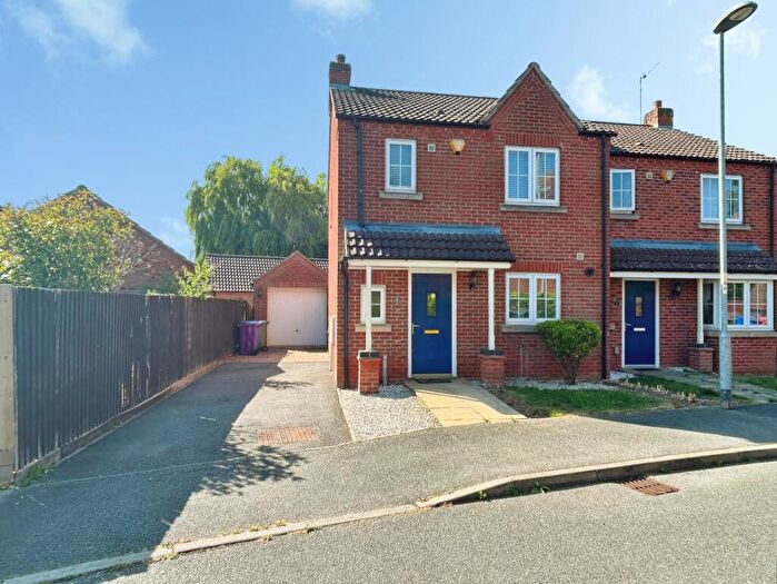 3 Bedroom Semi-Detached House To Rent In Oldman Close, Wyberton, PE21