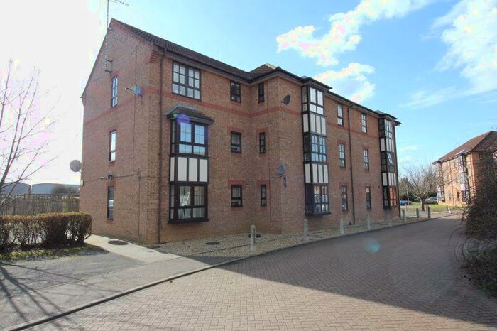 2 Bedroom Flat To Rent In Albany Walk, Woodston, Peterborough, PE2