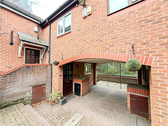 3 Bedroom End Of Terrace House For Sale In Twyford Close, West Didsbury, M20