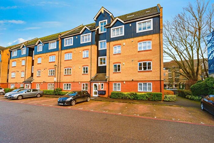 2 Bedroom Apartment For Sale In Stationers Place, Hemel Hempstead, HP3