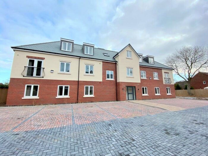 1 Bedroom Flat To Rent In Danelaw Court, Hinckley, LE10