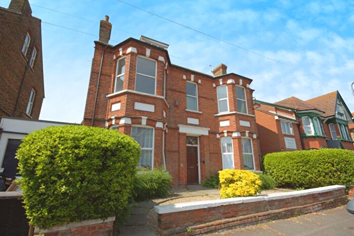 8 Bedroom Flat For Sale In Northdown Avenue, Margate, CT9