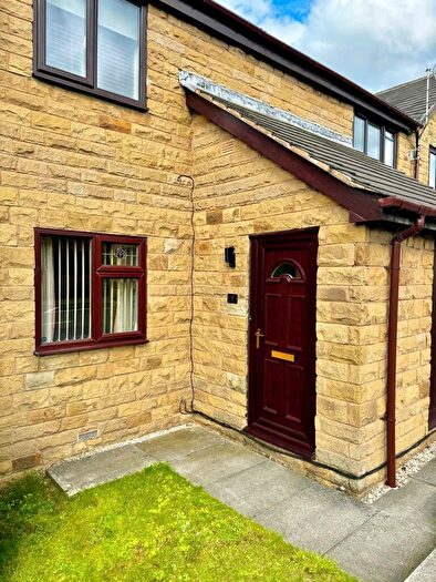 2 Bedroom Flat To Rent In Town Street, Rodley, Leeds, West Yorkshire, LS13