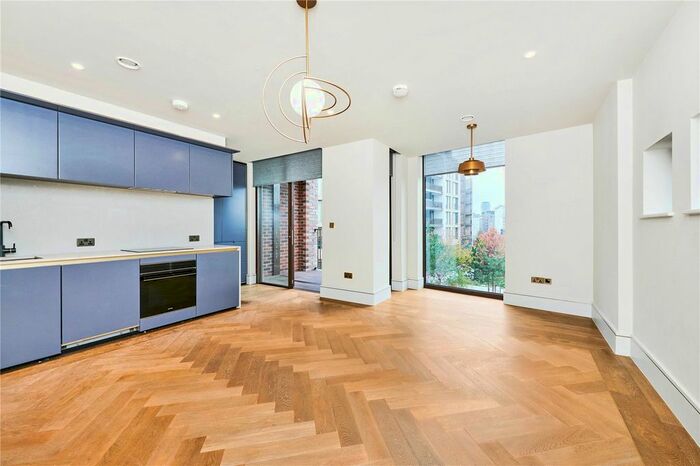 2 Bedroom Flat To Rent In Edith Row, London, SW6