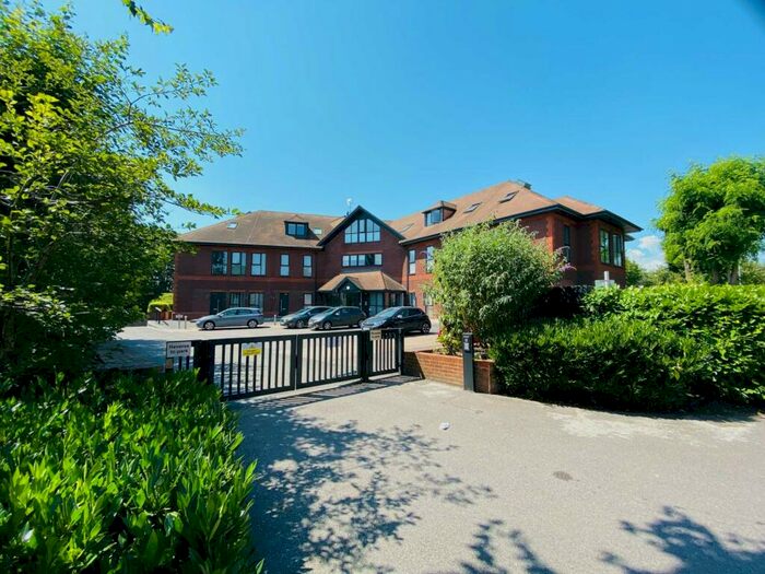 1 Bedroom Apartment To Rent In Carey Road, Wokingham, RG40