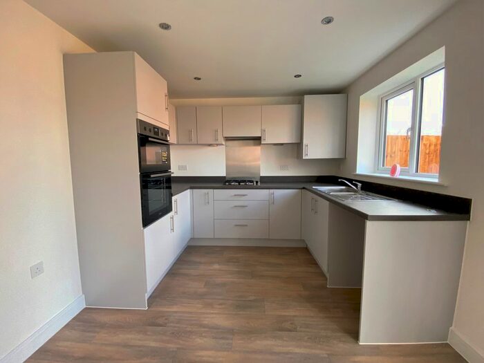 3 Bedroom Semi-Detached House To Rent In Green Field Way, Crewe, CW1