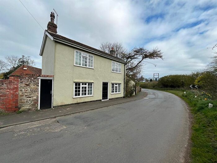 3 Bedroom Cottage For Sale In Seaside Road, Aldbrough, HU11