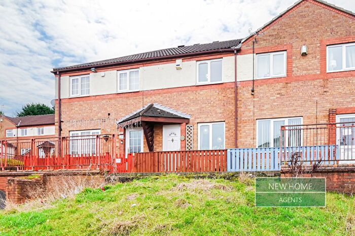 2 Bedroom Terraced House For Sale In Raynville Walk Leeds, LS13