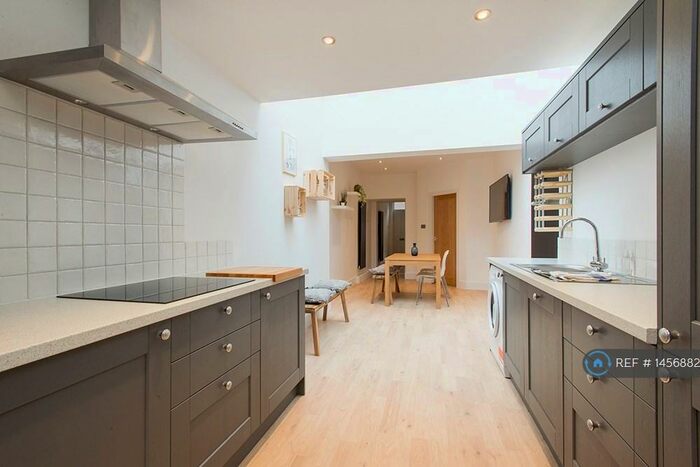 2 Bedroom Terraced House To Rent In Hart Street, Lenton, Nottingham, NG7