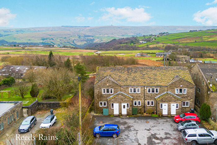 3 Bedroom End Of Terrace House For Sale In Moor House View, Blackshawhead, Hebden Bridge, HX7