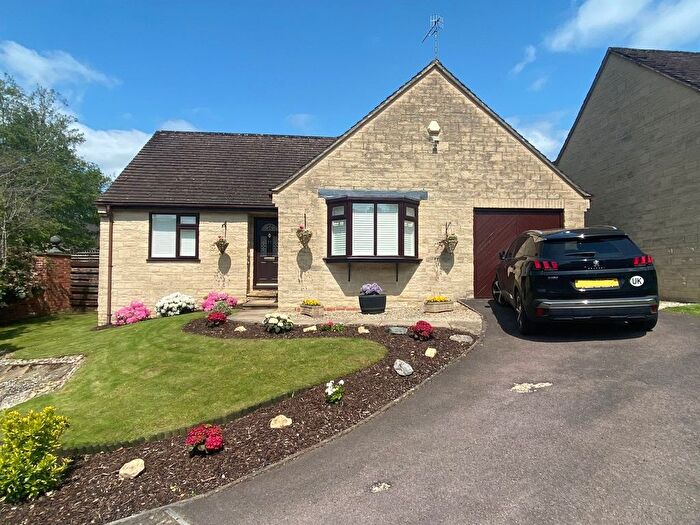 3 Bedroom Detached Bungalow For Sale In Manor Gardens, Woodchester, Stroud, GL5