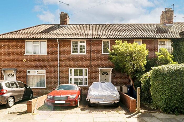 3 Bedroom Terraced House For Sale In Upfield Road, Hanwell, W7