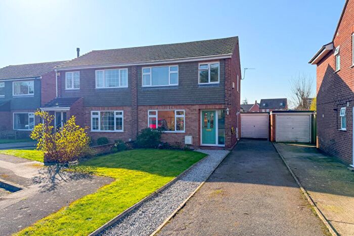 3 Bedroom Semi Detached House For Sale In Thame, Oxfordshire, OX9