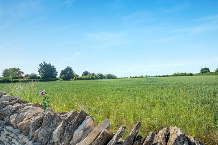 4 Bedroom Detached House For Sale In College Close, Great Casterton, Stamford, PE9