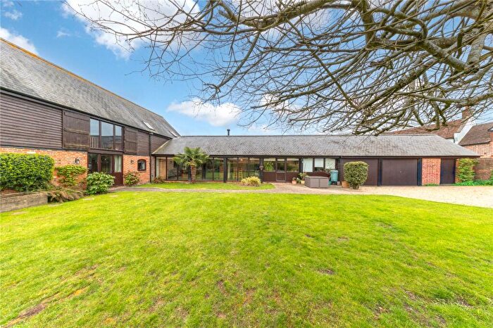 4 Bedroom Barn Conversion For Sale In Paddock View, Mangrove Green, Cockernhoe, Luton, LU2