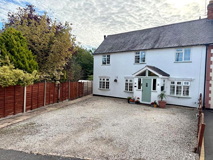3 Bedroom Semi-Detached House For Sale In The Avenue, Broughton Astley, Leicester, LE9
