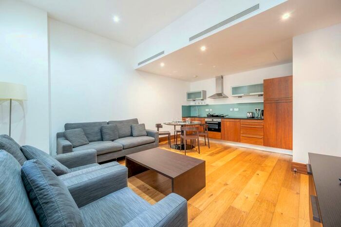 1 Bedroom Flat To Rent In Baker Street, Marylebone, London, NW1