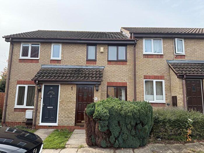 2 Bedroom House To Rent In Walnut Tree, Milton Keynes, MK7