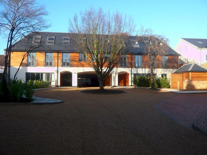 2 Bedroom Flat To Rent In Bancroft, Hitchin, SG5