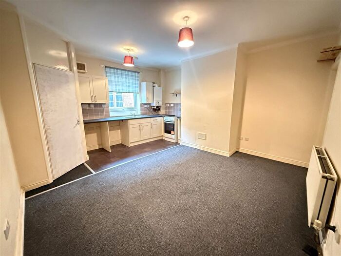 2 Bedroom Terraced House To Rent In Bromley Street, Batley, WF17