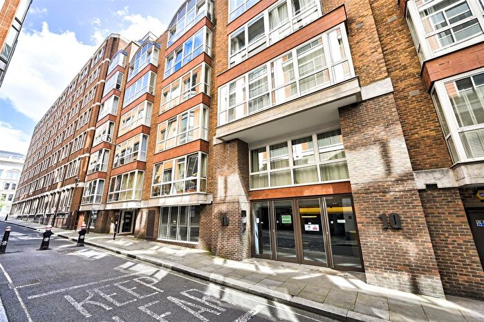 Studio To Rent In Hosier Lane, West Smithfield, London, EC1A