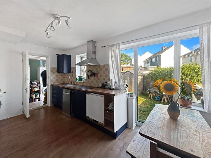 3 Bedroom Semi-Detached House For Sale In Windsor Avenue, Newton Abbot, TQ12