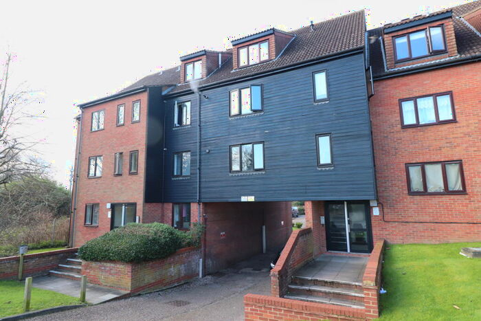 1 Bedroom Apartment To Rent In West Brentwood, CM14