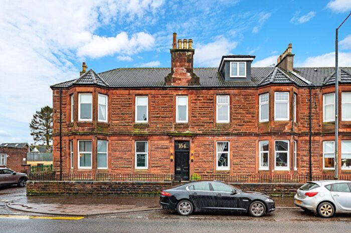 3 Bedroom Flat For Sale In Cumbernauld Road, Stepps, Glasgow, G33