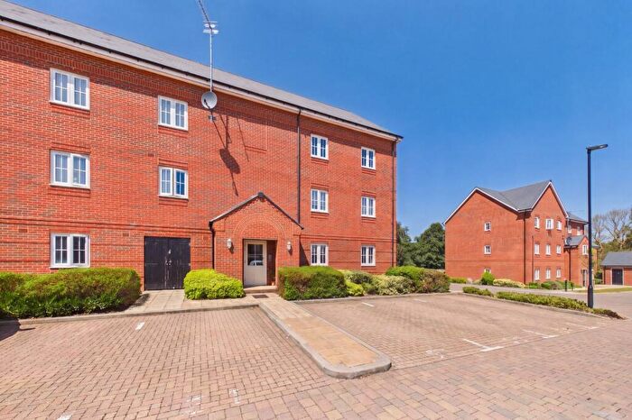 2 Bedroom Flat For Sale In Charteris Close, Wellesley, Aldershot, Hampshire, GU11