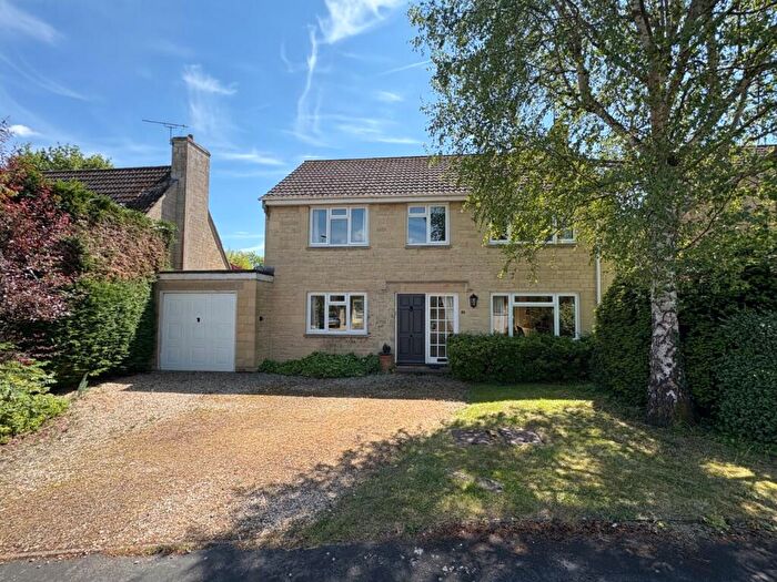4 Bedroom Detached House For Sale In Courtbrook, Fairford, Gloucestershire, GL7