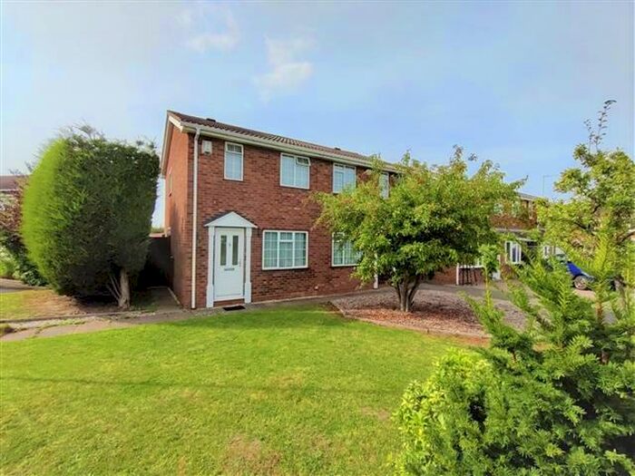 2 Bedroom House To Rent In Brompton Drive, Brierley Hill, DY5